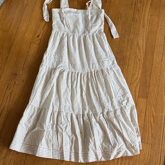 Anthropologie Dresses & Skirts - Anthropologie Linen Cottagecore midi dress